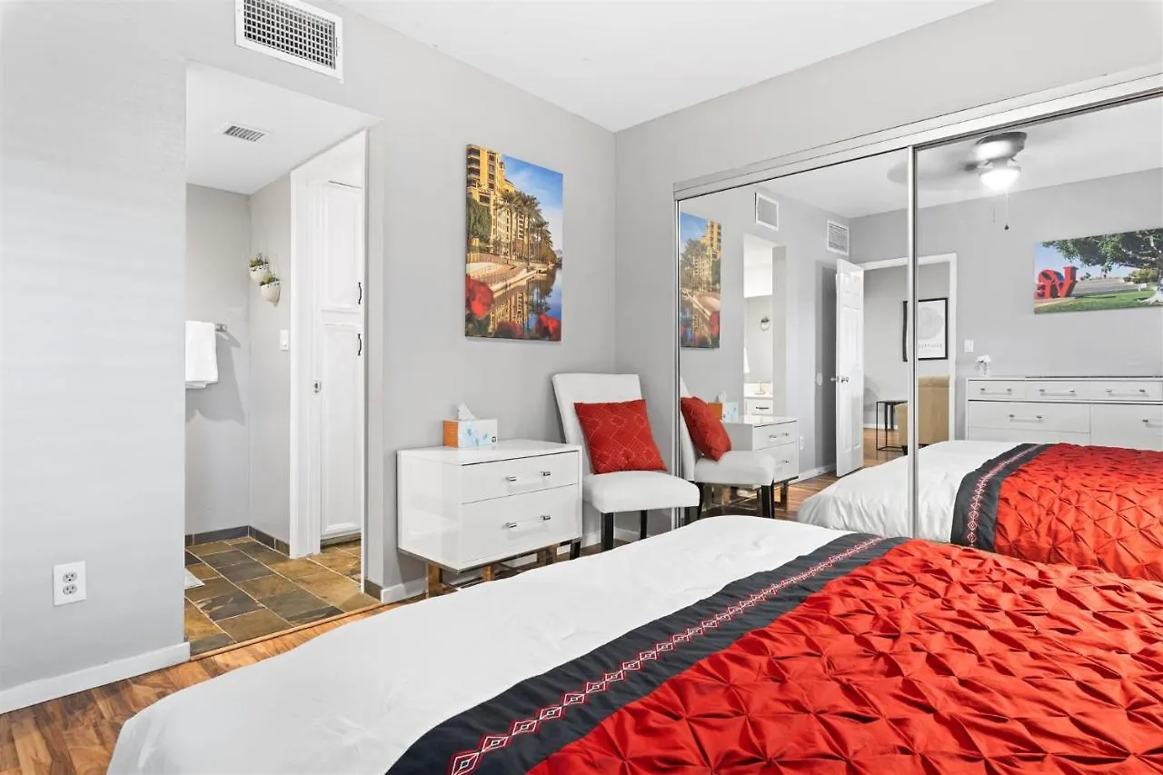 Incredible Location In Old Town 2 King Bds & Patio Apartment Scottsdale